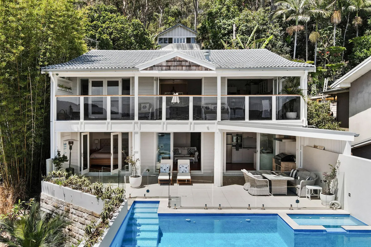 A breathtaking opportunity on iconic Pittwater A versatile investment or multi-generational family estate